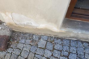 Bad Salzungen: Feuchte Hausmauer